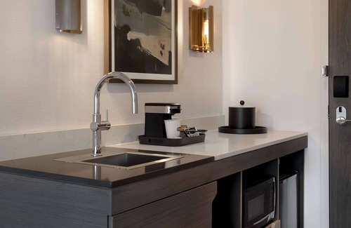 Downtown Winnipeg Hotel | Explore Comfort at Hampton Inn by Hilton Winnipeg Downtown