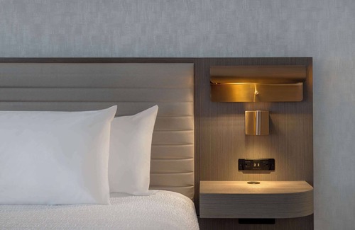 Downtown Winnipeg Hotel | Explore Comfort at Hampton Inn by Hilton Winnipeg Downtown