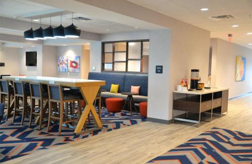 Cabot Hotel | Guest Rated: 9.5 at Hampton Inn Cabot with Pool Access