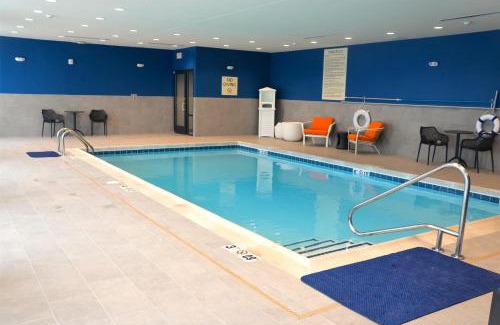 Cabot Hotel | Guest Rated: 9.5 at Hampton Inn Cabot with Pool Access