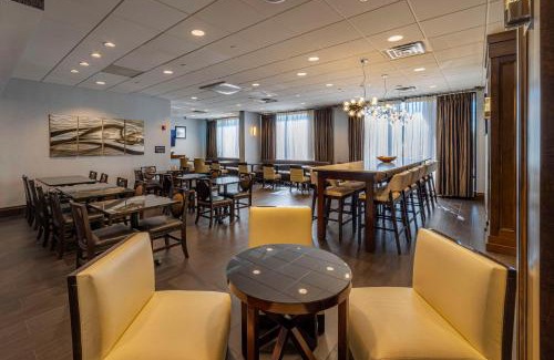 Carlstadt Hotel | Pet-Friendly Stay at Hampton Inn Carlstadt Near Meadowlands