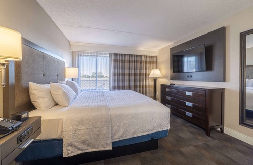 Carlstadt Hotel | Guest Rated 8.8: Hampton Inn Carlstadt at The Meadowlands