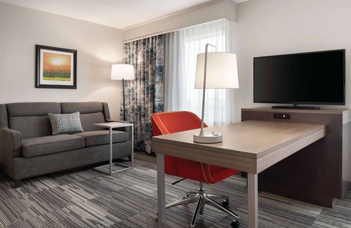 Champaign Hotel | Comfortable Stay at Hampton Inn Champaign Southwest
