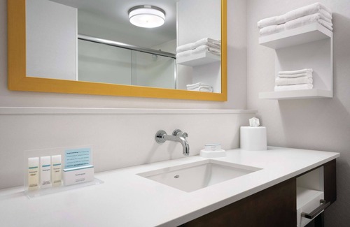 Champaign Hotel | Comfortable Stay at Hampton Inn Champaign Southwest