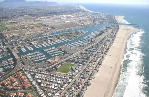 Hollywood Hotel | Inviting Hampton Inn Channel Islands Harbor with Ocean View