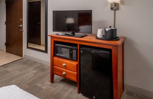 Charleston Hotel | Welcoming Hampton Inn Charleston-Downtown: Family-Friendly Stay