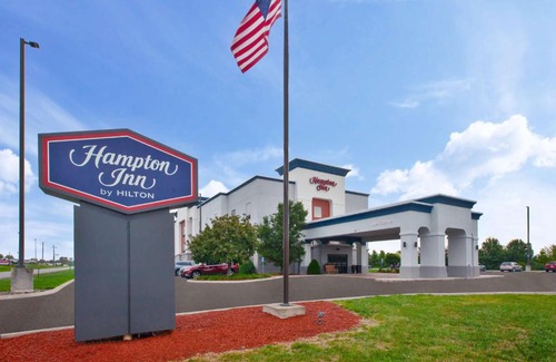Clarion Hotel | Enjoy Comfort and Convenience at Hampton Inn Clarion