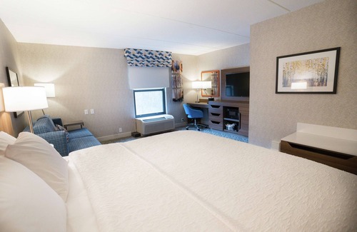 Clarks Summit Hotel | Discover Hampton Inn Clarks Summit: Guest Rated 9.2/10