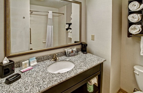 Clarksdale Hotel | Comfortable Stay at Hampton Inn Clarksdale with Pool & Dining