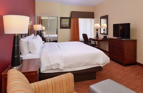 Pickerington Hotel | Welcoming Hampton Inn Columbus-East with Pool & Spa Amenities