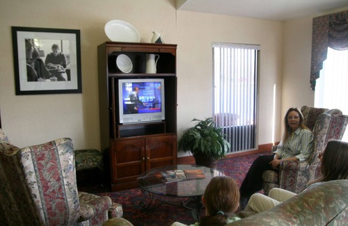 Pickerington Hotel | Welcoming Hampton Inn Columbus-East with Pool & Spa Amenities