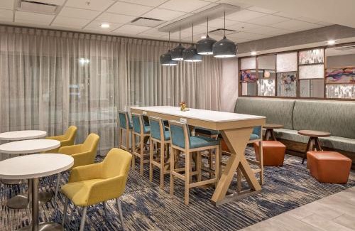 Columbus Hotel | Pet-Friendly Hampton Inn Columbus with Pool & High Rating