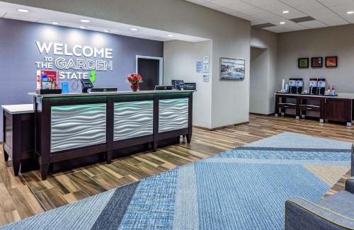 Cranbury Hotel | Pet-Friendly Hampton Inn Cranbury with Oceanfront Views