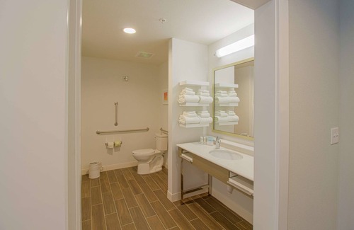 Crestview Hotel | Top-Rated Hampton Inn Crestview with Family-Friendly Amenities
