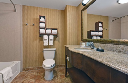 Deming Hotel | Discover Hampton Inn Deming: Family-Friendly Amenities Await