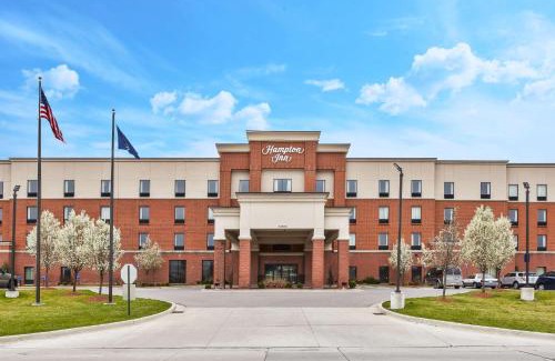 Southgate Hotel | Comfortable Stay at Hampton Inn Detroit/Southgate with Pool