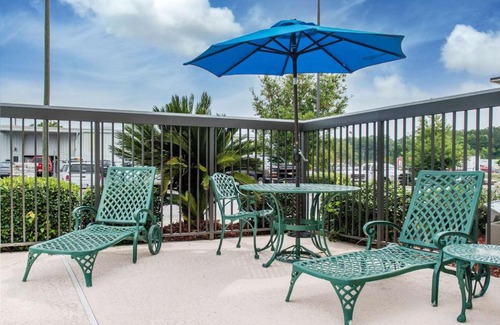 Douglas Hotel | Discover Oceanfront Comfort at Hampton Inn Douglas