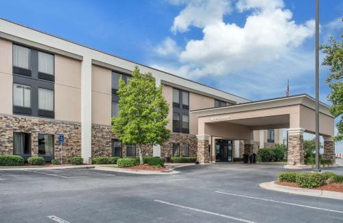 Douglas Hotel | Discover Oceanfront Comfort at Hampton Inn Douglas