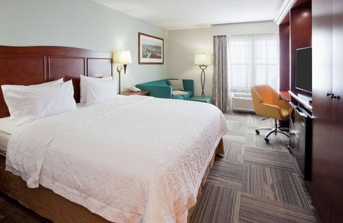 Canal Park Hotel | Delightful Stay at Hampton Inn Duluth Canal Park - 9/10 Rated