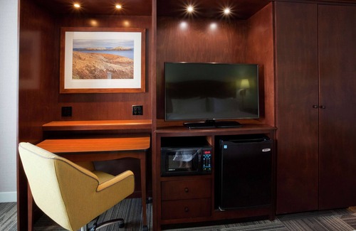 Canal Park Hotel | Delightful Stay at Hampton Inn Duluth Canal Park - 9/10 Rated