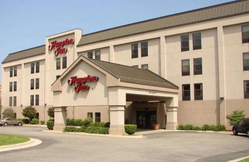 East Lansing Hotel | Discover Hampton Inn East Lansing: Pet-Friendly & Accessible