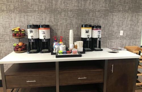 El Dorado Hotel | Experience Comfort at Hampton Inn El Dorado with Ocean Views