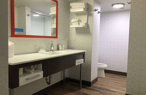 El Dorado Hotel | Relax at Hampton Inn El Dorado: Pool, Spa & Top Reviews