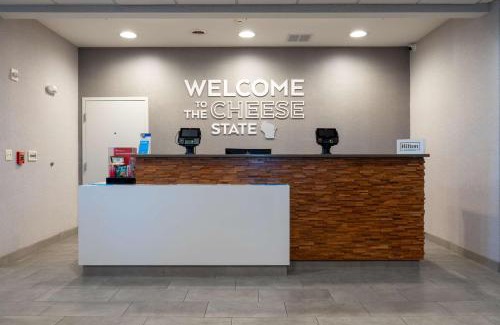 Elkhorn Hotel | Discover Hampton Inn Elkhorn Near Lake Geneva - Family Friendly