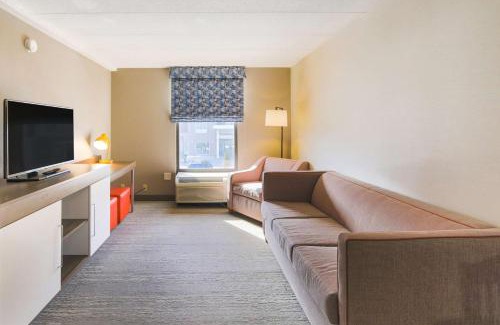 North Westport Hotel | Discover Oceanfront Comfort at Hampton Inn Fall River