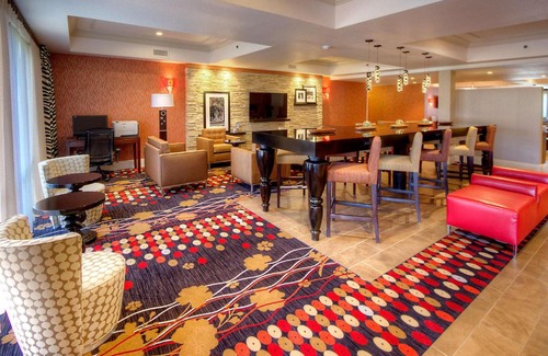 Fremont Hotel | Convenient Stay at Hampton Inn Fremont with Pool Access