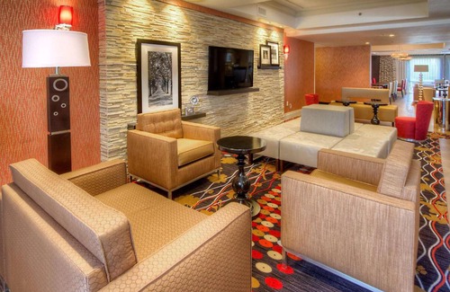 Fremont Hotel | Convenient Stay at Hampton Inn Fremont with Pool Access