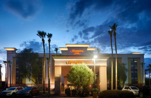 Peoria Hotel | Pet-Friendly Oasis at Hampton Inn Glendale-Peoria