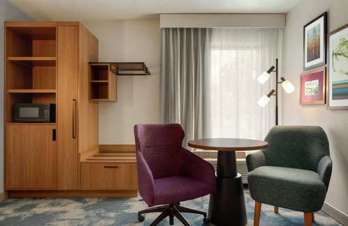 Hagerstown Hotel | Exceptional Hampton Inn Hagerstown: Pool & Family-Friendly