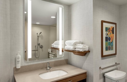 Hagerstown Hotel | Exceptional Hampton Inn Hagerstown: Pool & Family-Friendly