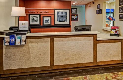 Baytown Hotel | Discover Hampton Inn Houston Baytown with Pool & Family Perks