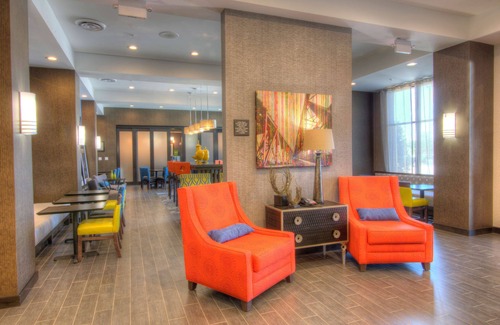 North Shore Hotel | Comfortable Stay at Hampton Inn Houston I-10 East with Pool