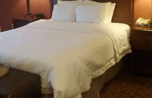 Junction City Hotel | Discover Hampton Inn Junction City: Rated 9.2/10 with Spa