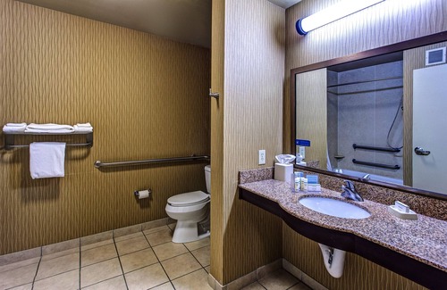Junction City Hotel | Discover Hampton Inn Junction City: Rated 9.2/10 with Spa