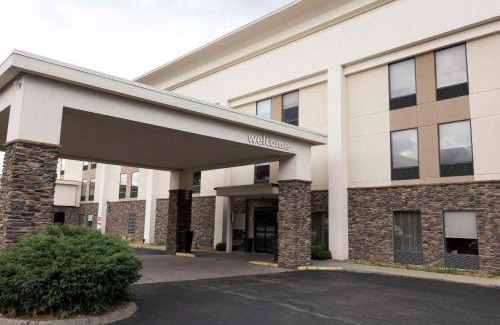 Kent Hotel | Family-Friendly Stay at Hampton Inn Kent/Akron Area