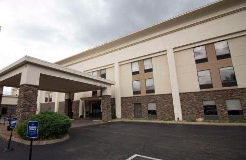 Kent Hotel | Family-Friendly Stay at Hampton Inn Kent/Akron Area