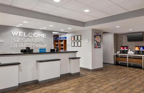 North Las Vegas Hotel | Pet-Friendly Stay at Hampton Inn Las Vegas/North Speedway