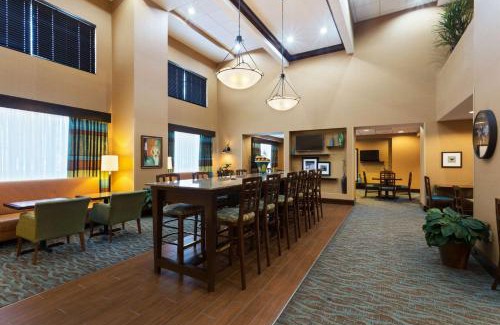 Leesburg Hotel | Pet-Friendly Retreat at Hampton Inn Leesburg Tavares