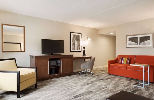 Weissport East Hotel | Guest Favorite: Hampton Inn Lehighton-Jim Thorpe with Spa