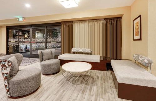 Harbor Hotel | Comfortable Hampton Inn Los Angeles/Carson with Pool