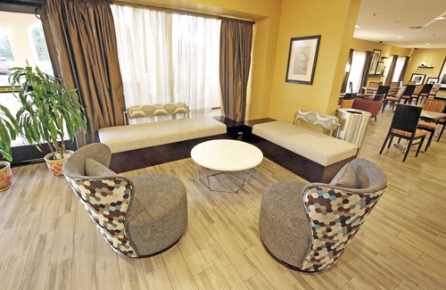 Harbor Hotel | Comfortable Stay at Hampton Inn Carson/Torrance with Pool