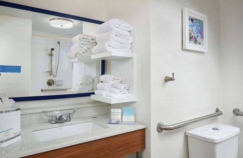 Hillview Hotel | Explore Hampton Inn Louisville I-65: Rated 8.8 & Family-Friendly