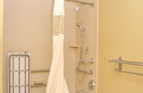 Macomb Hotel | Top-Rated Hampton Inn Macomb with Family-Friendly Amenities