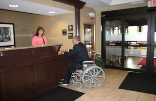 Marshall Hotel | Comfortable Stay at Hampton Inn Marshall with Ocean View