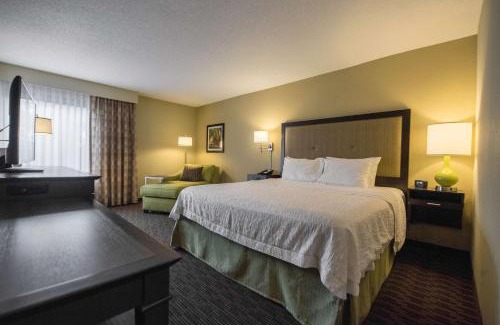 Meridian Hotel | Discover Hampton Inn Meridian: Oceanfront and Pet Friendly