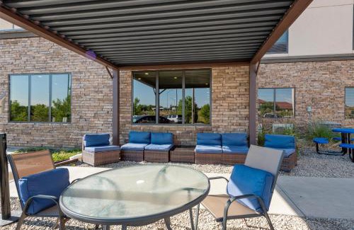 Cortez Hotel | Discover Hampton Inn Mesa Verde: Family-Friendly Retreat